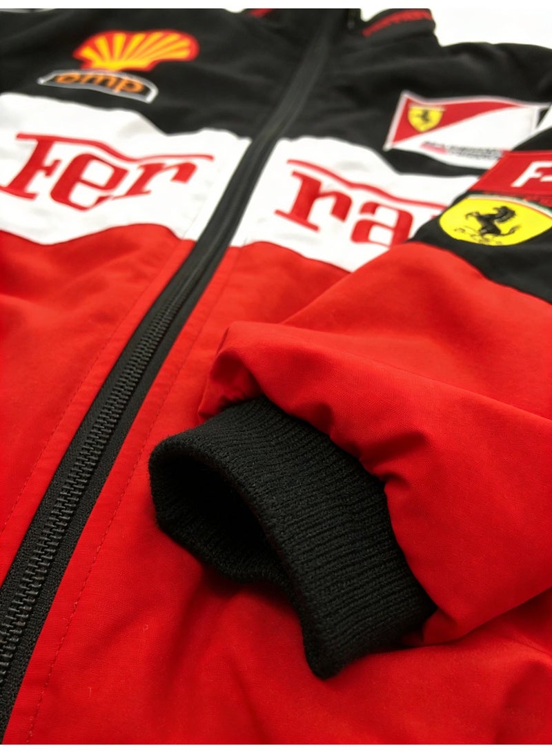 اف 1 سترة سباق F1 - تصميم بلوك بالألوان السوداء/الحمراء/البيضاء، مع شعار شركة OMP على القميص، تصميم سحاب كامل، مصنوعة من قماش بوليستر عالي الجودة، ملابس رسمية رياضية مخصصة لعشاق السيارات واللمسات اليومية العصرية. - Image 4